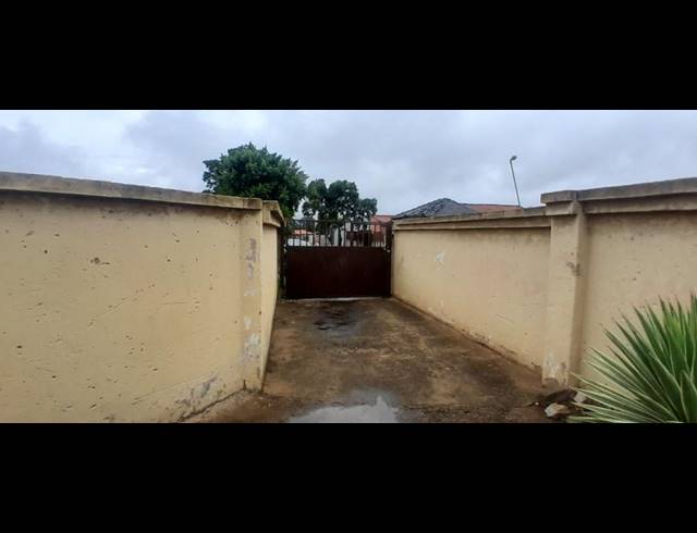 3 BEDROOM HOUSE FOR SALE IN GOUDRAND